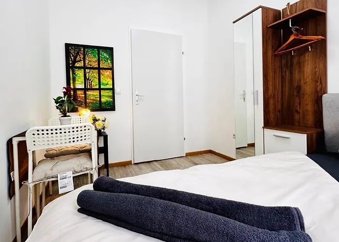 Stylish 4Br Shared Apt -10 Min Transport To Stadthalle